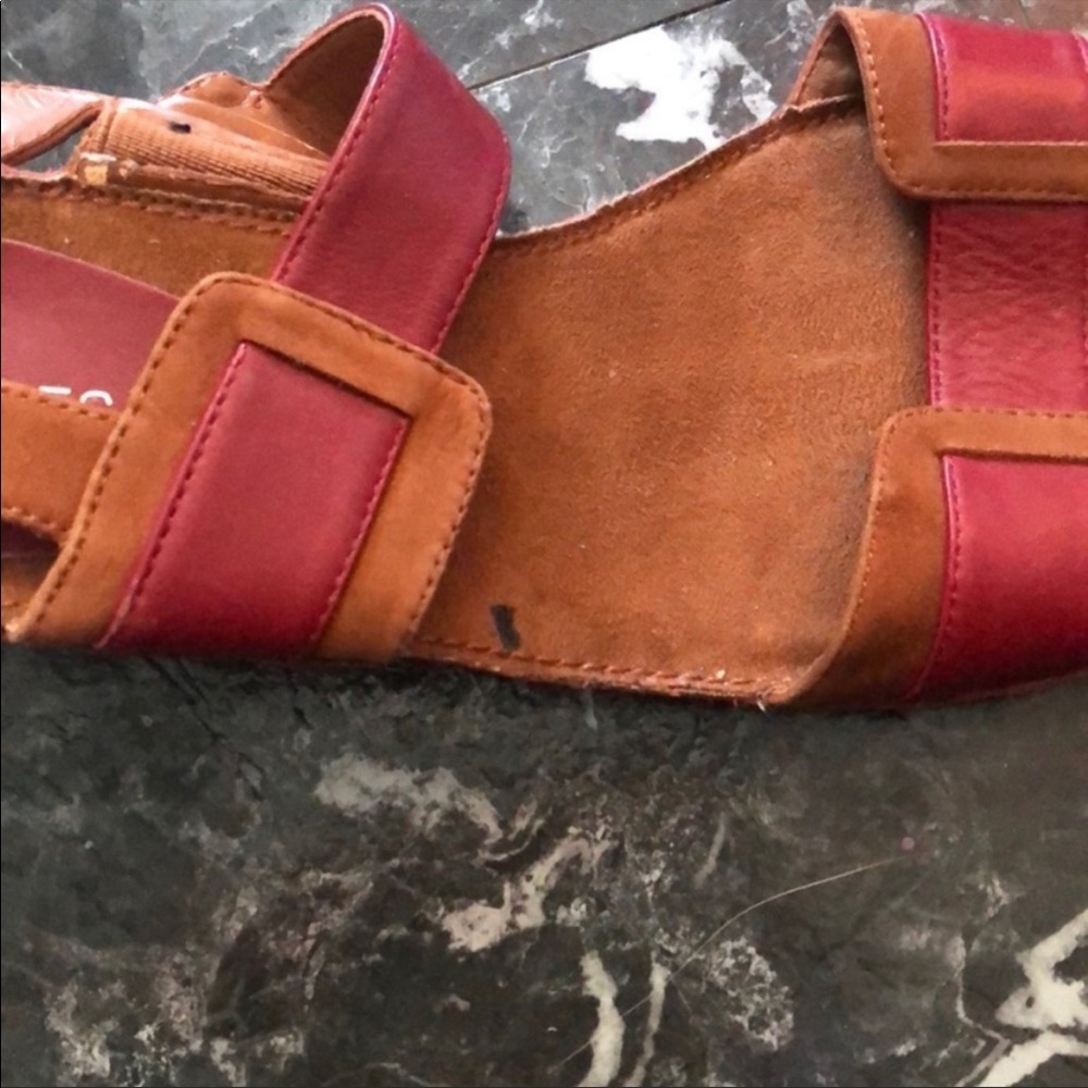 Women’s Leather and Suede Aerosoles Sandals - Picture 3 of 5